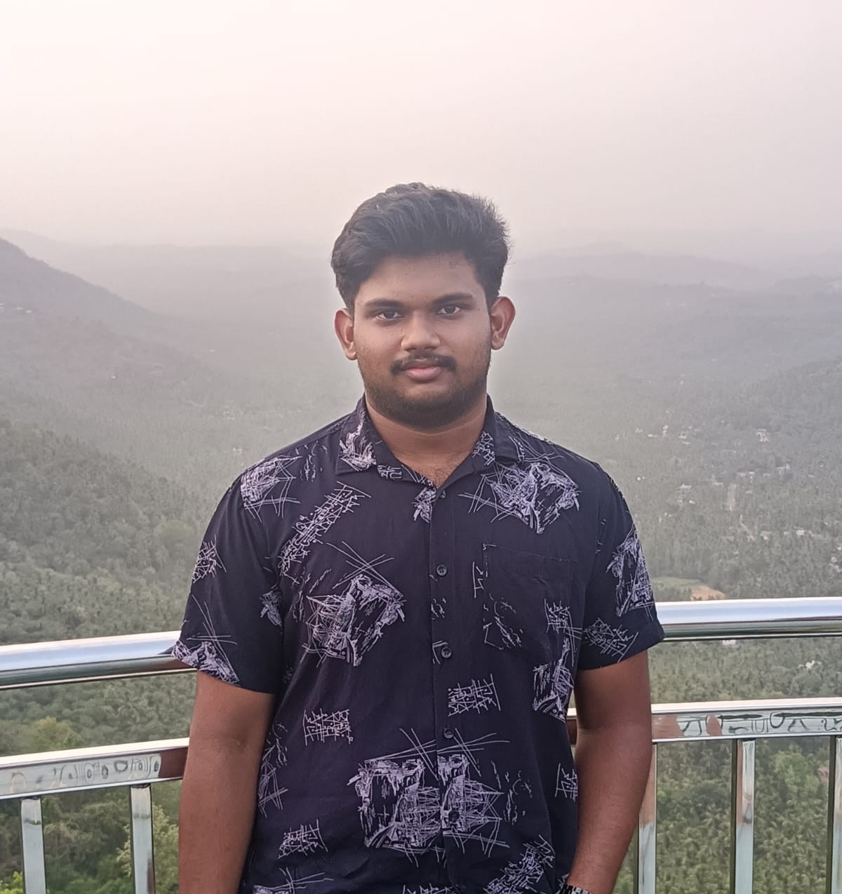 hero_img