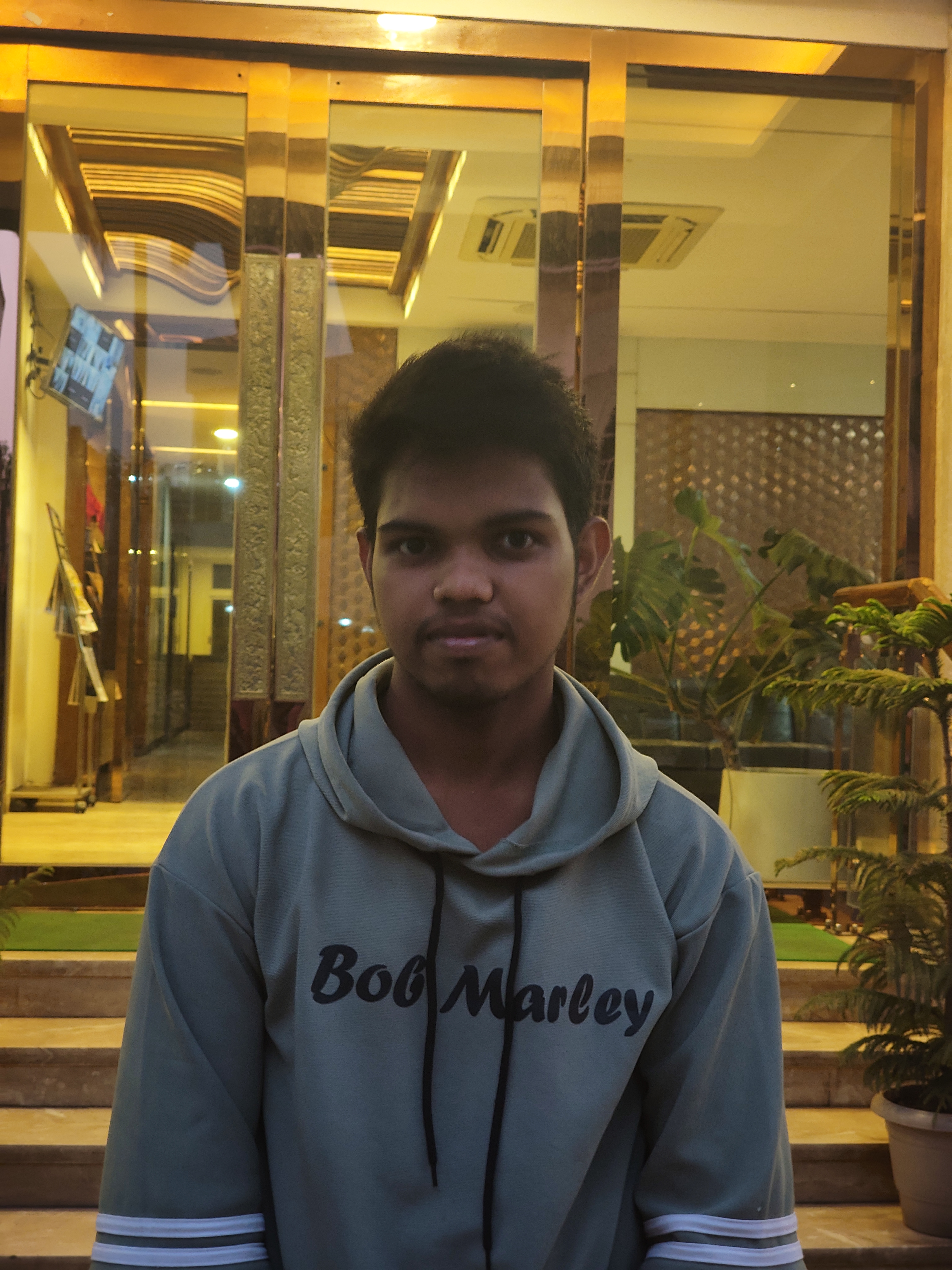 hero_img