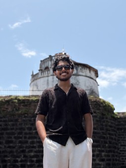 hero_img